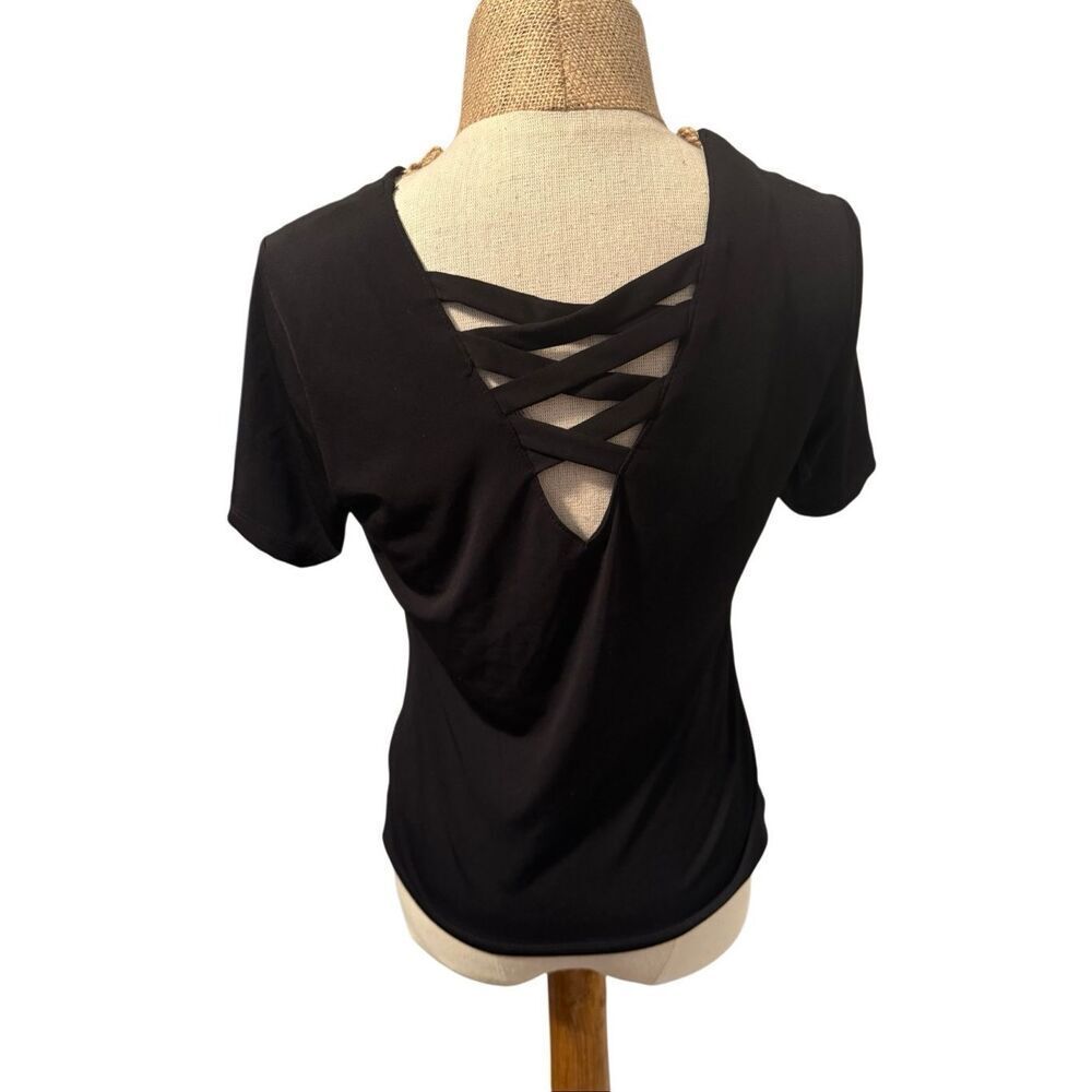 Tahari short sleeve lattice back short sleeve top sz medium blouse